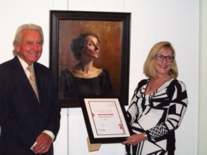 Accepting Sheri Elphick's $5,000 award in the medium of oil and/or acrylic for Portrait of Cleopatra